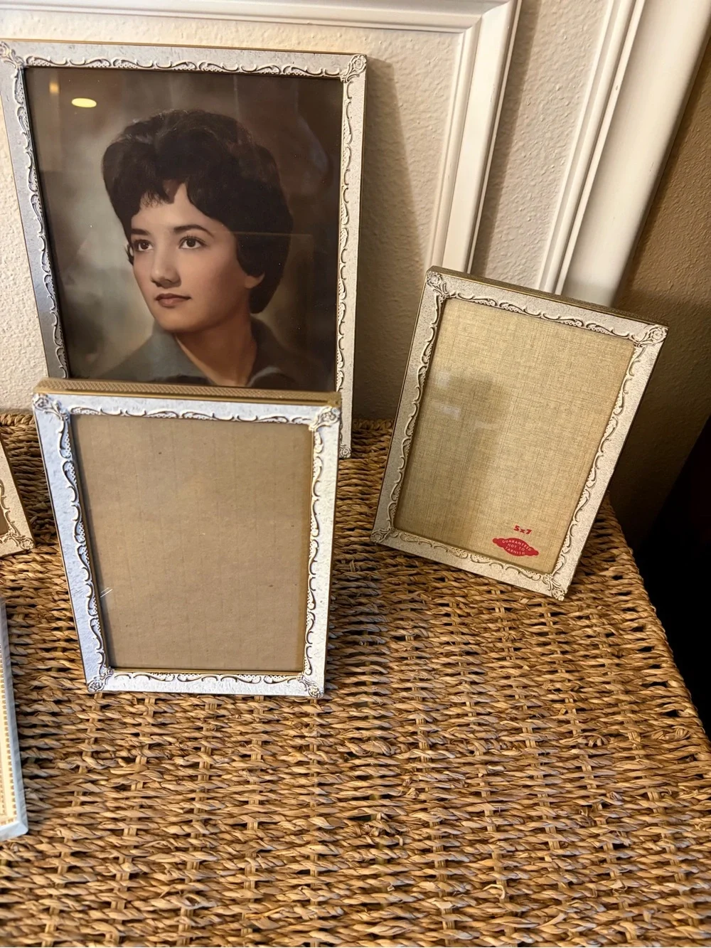 Vintage White and Gold 1980’s Metal Picture Frames Glass Fronts Lot of 5